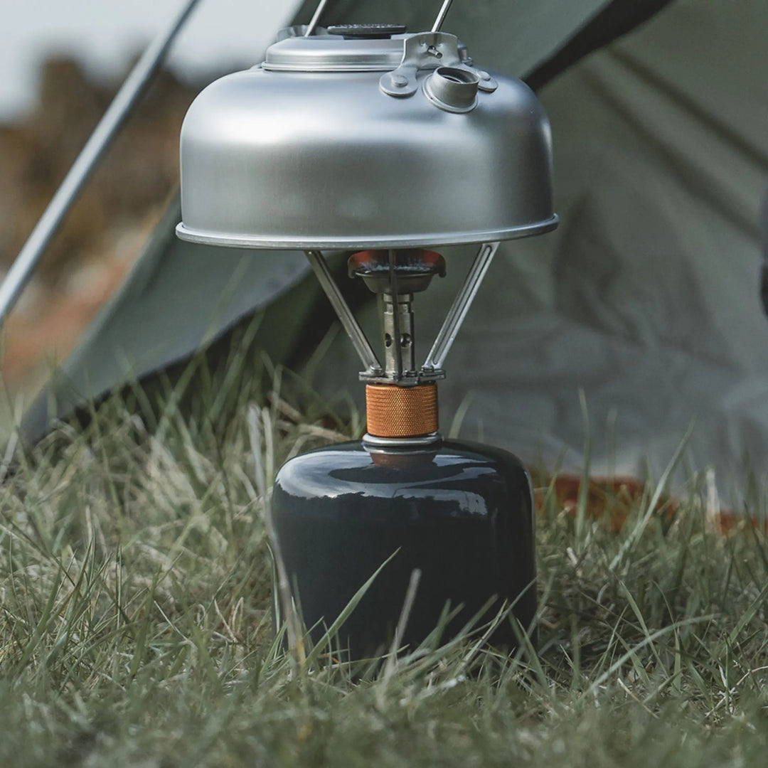 boiling a kettle on the Easy Camp Adventure Burner
