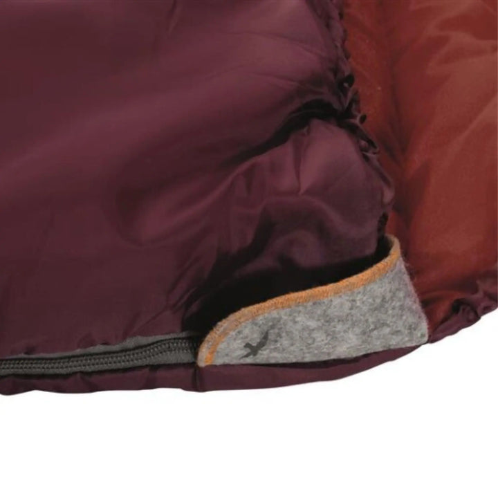 Easy Camp Nebula M Sleeping Bag zip protector.