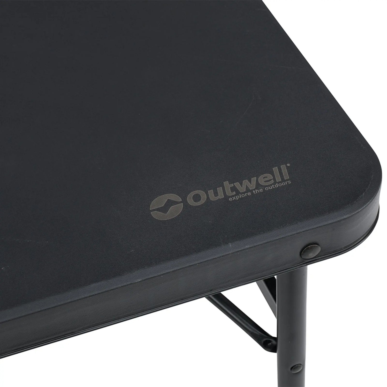 Outwell Pemberton Picnic Table Set corner